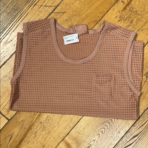 Olympia Mesh Sleeveless Avery Blush Top w Pocket - Picture 4 of 5